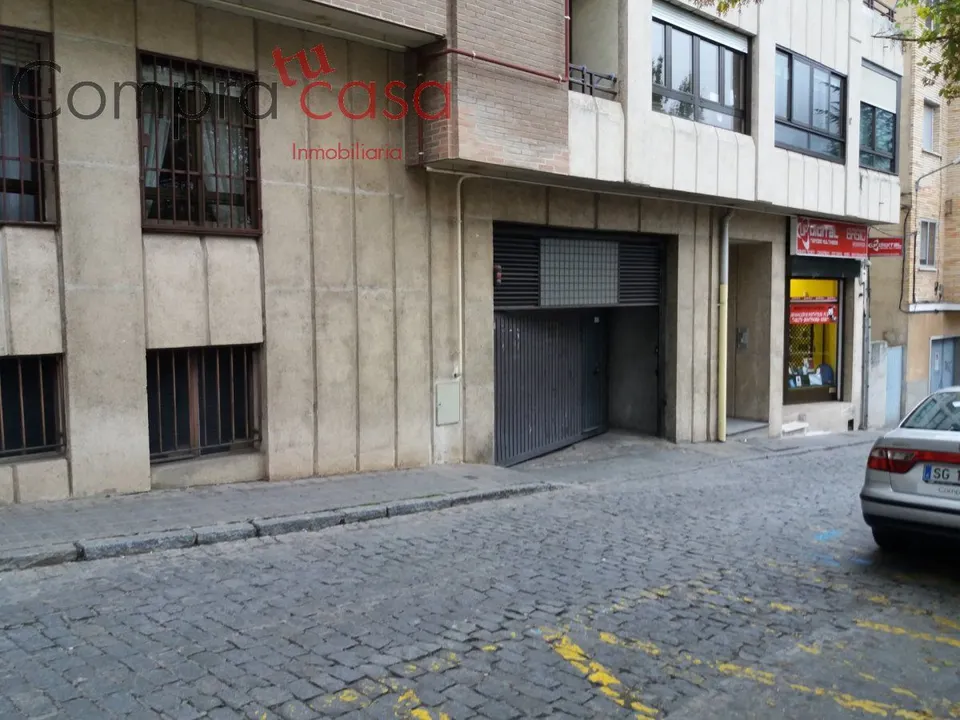 ALQUILER.-.GARAJE.-.CALLE MORILLO.-.24 METROS.-