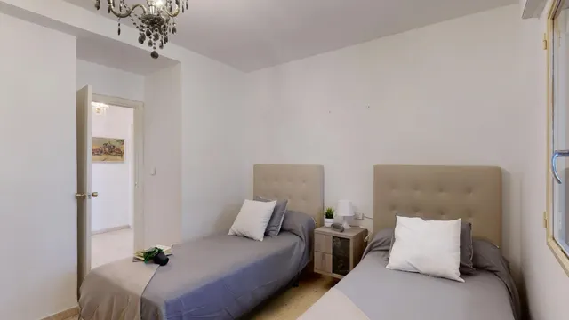 Vivienda en Avd. Río Segura — 33