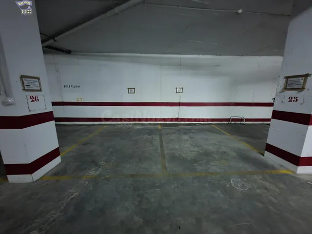 SE VENDE PLAZA DE GARAJE EN ZONA CENTRO - foto 3