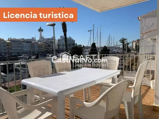Amplio apartamento renovado de 2 dormitorios con terrazas y 