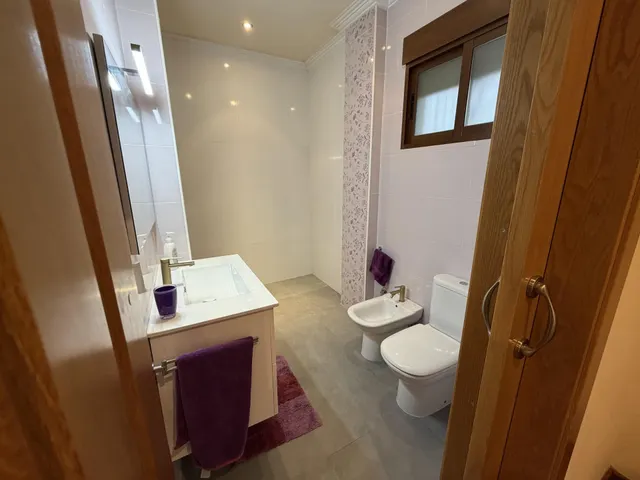 Chalet independiente con 400 m2 construidos, gran parcela y garaje — 17