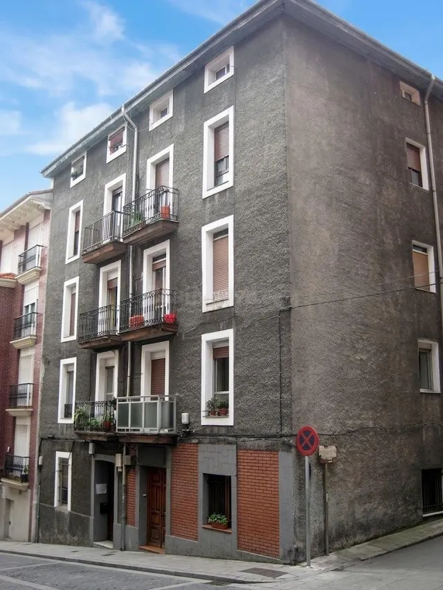 Piso en venta en Sestao. Sin posesión (No visitable)