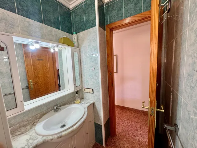 Ático en Torrevieja con orientación sur, cerca del mar — 17