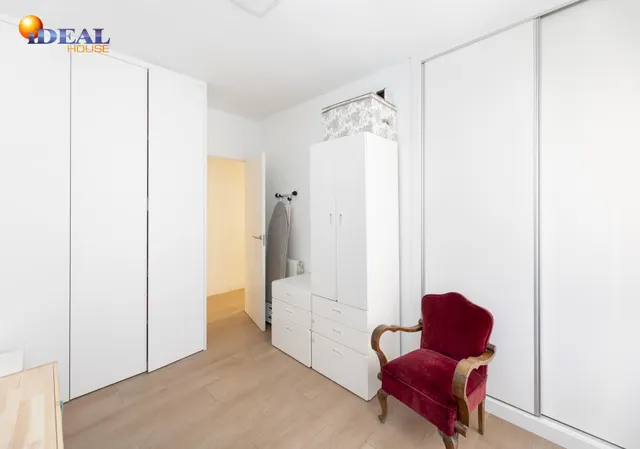*  EXCLUSIVA VIVIENDA REFORMADA EN PLAZA MARIANA PINEDA — 21