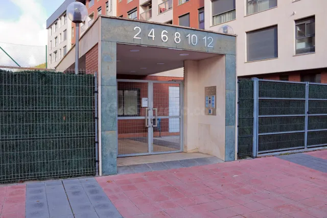 ¡Magnífico piso en venta en Villa del Prado! - foto 4