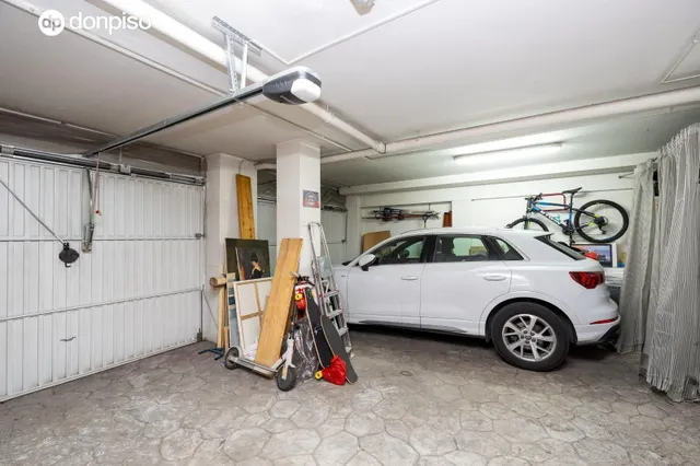 ESPECTACULAR VIVIENDA ADOSADA DE 4 DORMITORIOS CON SÓTANO, TERRAZAS Y PATIO EN GRANADA — 22