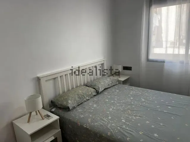 Alquiler de piso en Calle de Lluís Oliag, 43 — 17