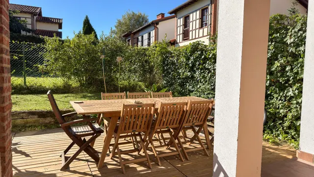 CHALET CON JARDIN Y GARAJE EN COMILLAS — 10