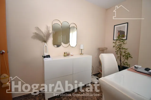 PRECIOSO ÁTIO CON TERRAZA Y TRES BALCONES — 27