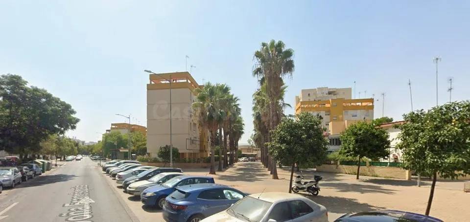 Oportunidad piso 2 hab. Sevilla centro (71m², planta 7)