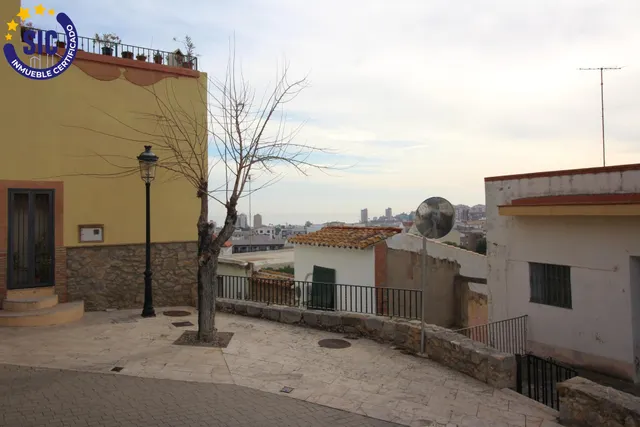 Parcela, solar o patio en el centro y casco histórico de Oropesa, particular o promotor — 11