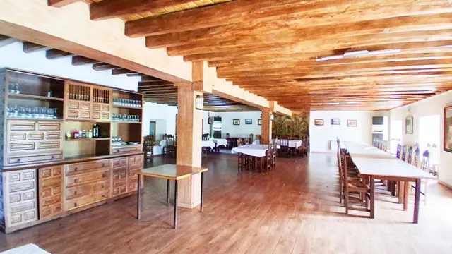 Urbis te ofrece un hotel en venta en Ciudad Rodrigo, Salamanca. — 48