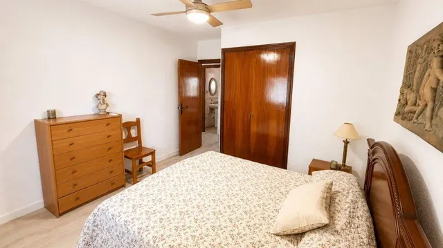 MAGNIFICO CHALET ADOSADO CON GRAN PARCELA, JARDIN Y PISCINA PRIVADA — 16