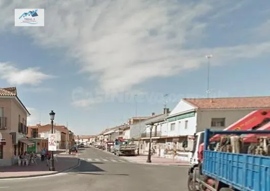 VENTA DE 2 LOCALES COMERCIALES YELES - TOLEDO - foto 2