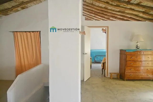 CASA EN VILLALUENGA DEL ROSARIO — 8
