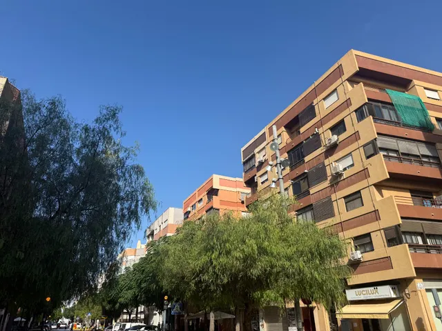 TOTALMENTE REFORMADO  A ESTRENARE, PISO EN BUENA ZONA,   EXTERIOR, MUY LUMINOSO. — 41