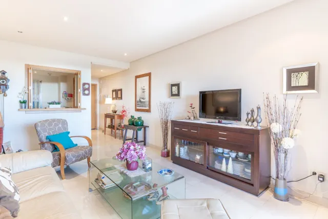 Elegante apartamento en primera planta con vistas panorámicas al mar en Sotoserena – Nueva Milla de Oro, Estepona — 14
