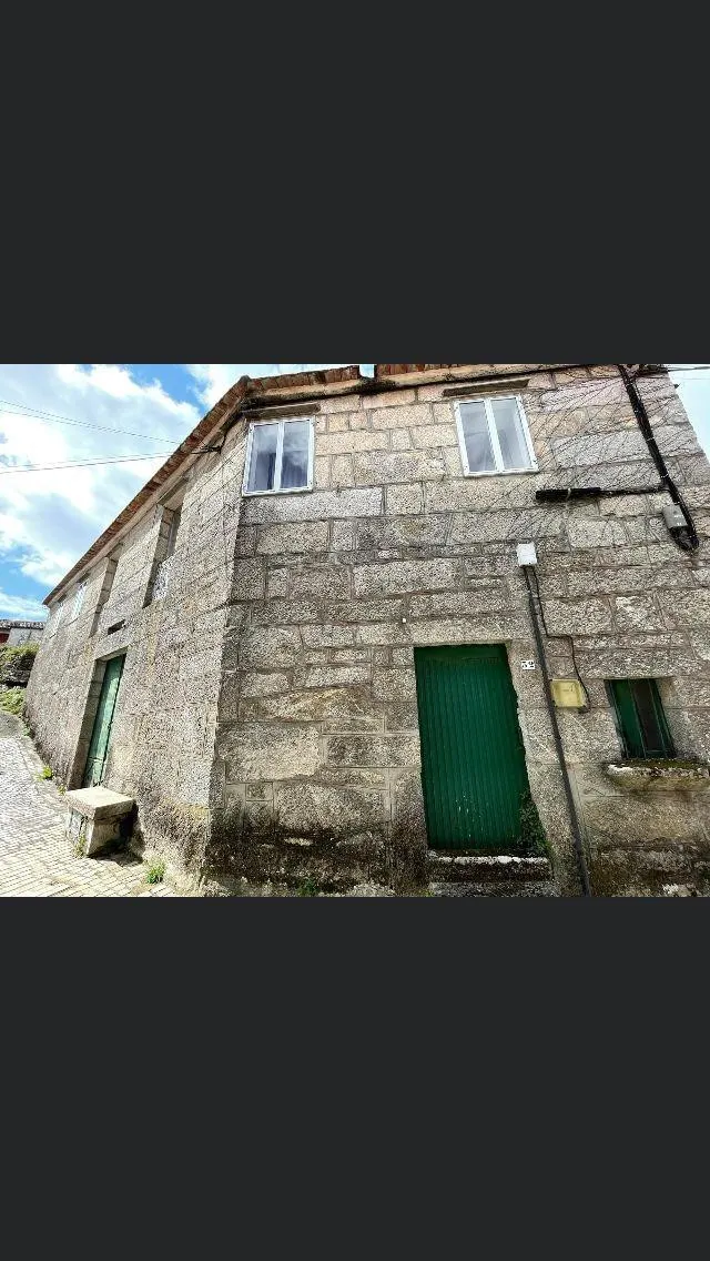 Casa de piedra para reformar - foto 3