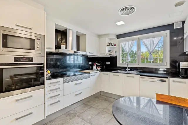 Exclusiva casa con piscina , ascensor y placas solares en llavaneres — 16