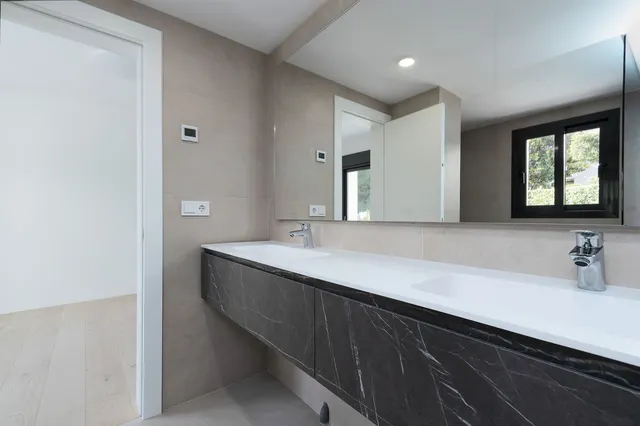 Chalet 4 habitaciones 230m² en venta - Marbella — 30