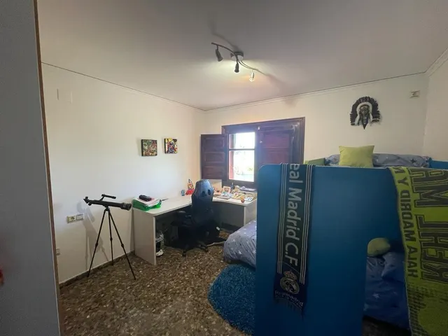 Ref 08595.- chalet muy grande en la calderona - naturaleza y servicios del pueblo. — 42