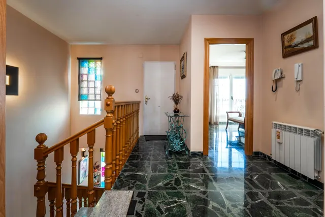 Magnífica casa unifamiliar de 4 dormitorios grandes en Otura — 48