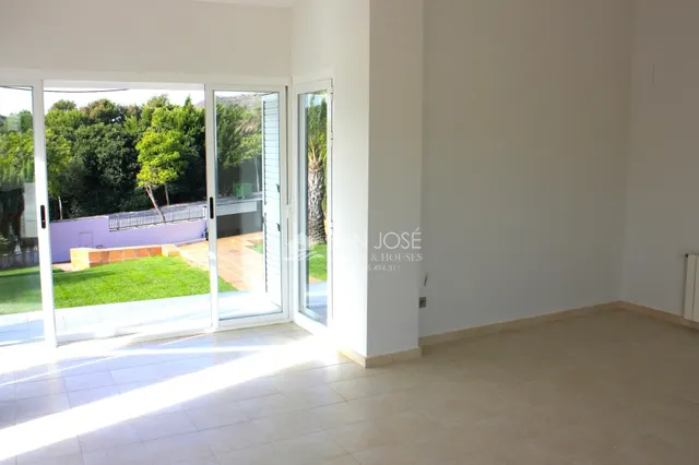 CHALET EN PRIMERA LINEA DE CAMPO DE GOLF, ALENDA GOLF, ALICANTE — 38