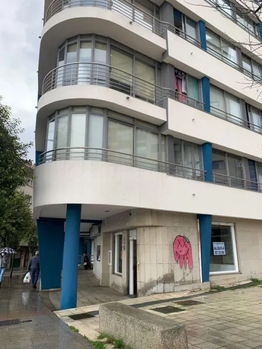 ¡¡OPORTUNIDAD!! LOCAL DE 80M2 EN TOMAS ALONSO - foto 2