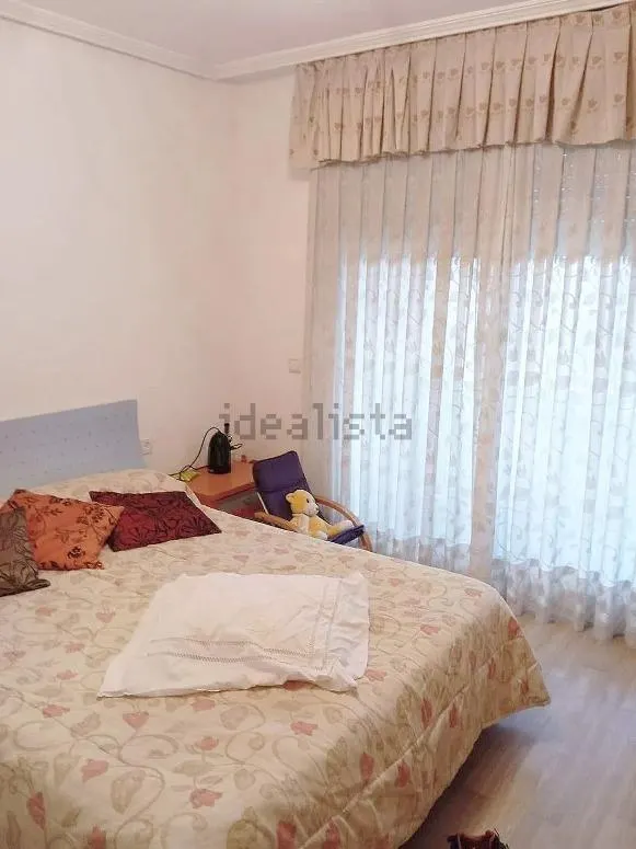 SE VENDE PISO / ASCENSOR / URBANIZACION / GARAJE / FRENTE MAR — 8