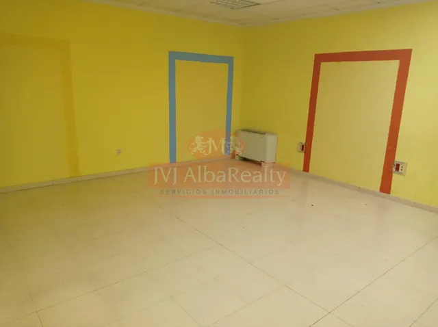 ESPECTACULAR LOCAL EN VENTA O ALQUILER EN ZONA INDUSTRIA — 10