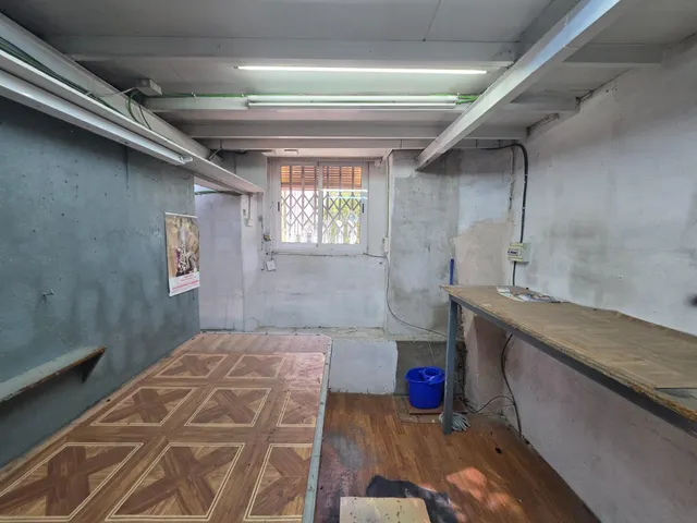 ¡Descubre el potencial de esta joya arquitectónica en el corazón del vibrante barrio de Feria! — 7