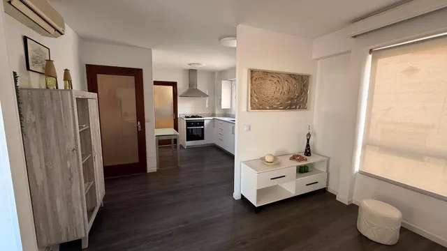 Apartamento con gran terraza y vistas al mar — 12