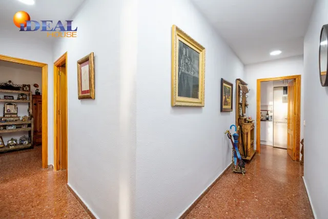 ESTUPENDO ATICO JUNTO AL MAR CON TERRAZA FANTASTICA — 29