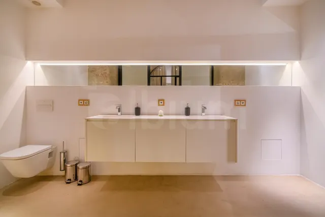EXCLUSIVA OFICINA DE DISEÑO DE 226 M2 EN EL CORAZÓN DEL BARRIO GÒTIC — 14