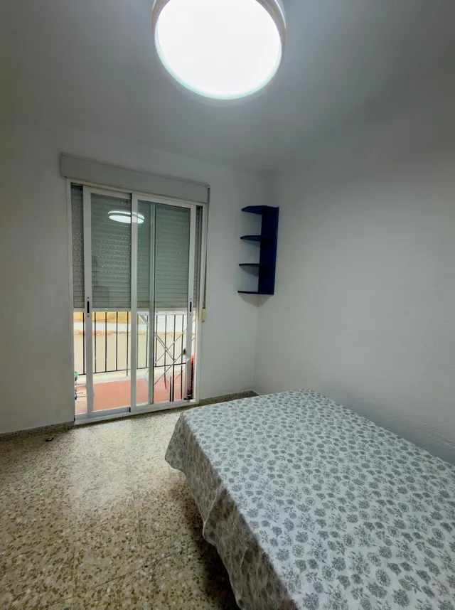 ¡Estrena tu nuevo hogar en Granada: recién reformado, totalmente amueblado y listo para entrar a vivir! — 23
