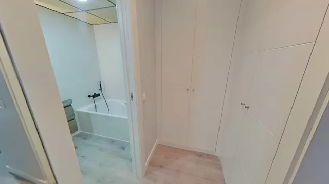 ¡SE ALQUILA!! Impresionante vivienda de tres habitaciones con terraza de 50m2 en la zona de La Garena. — 39