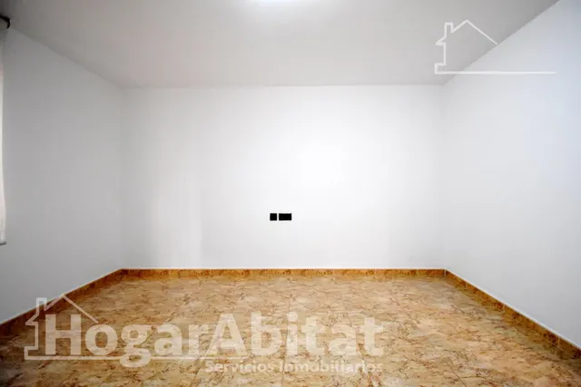 Espacio familiar y comodidad absoluta en este piso totalmente exterior con garaje privado cerrado — 27