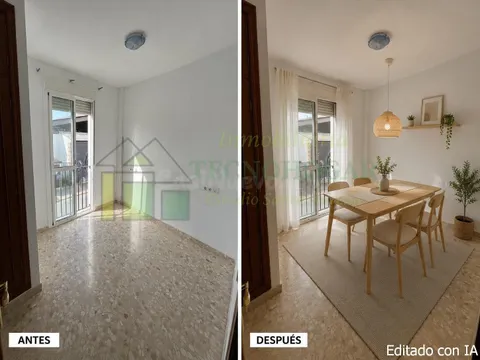 Casa adosada en venta en El Coronil – Amplia vivienda de 3 plantas con garaje, terraza y azotea
