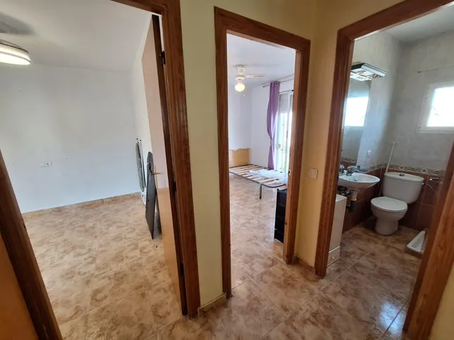 Amplio Quad en Torrevieja, Ideal para Reformar - €209,900 — 10