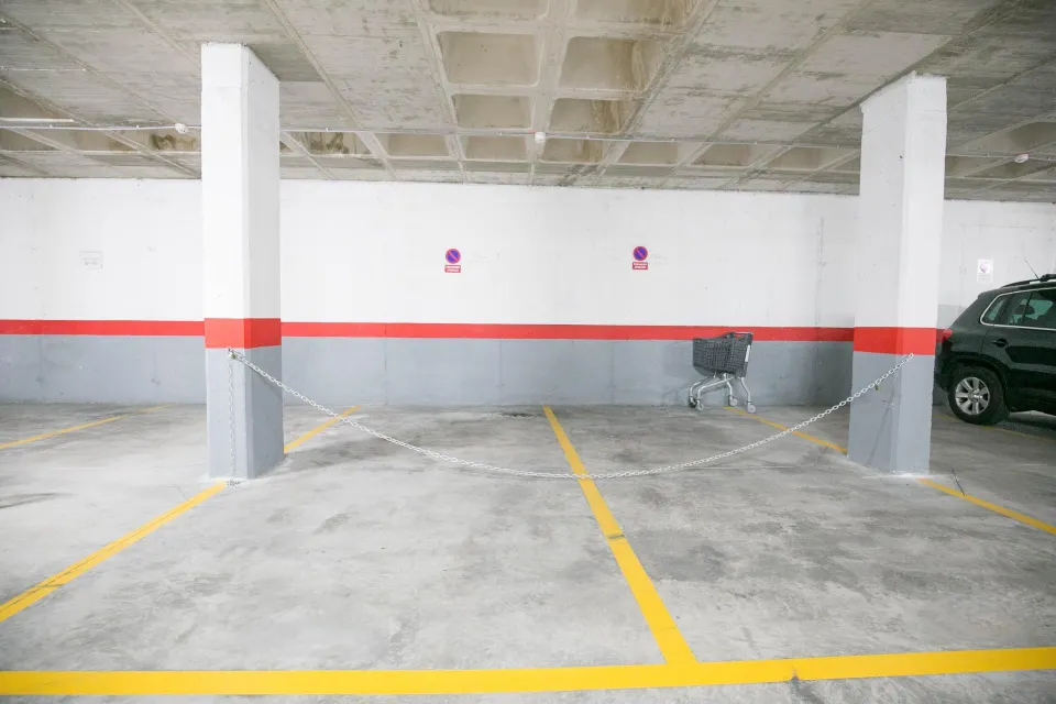 Plaza de garaje en venta – Primera línea, Playa Carabassí.