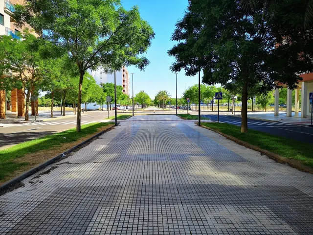 Local comercial 140m² en alquiler - San Roque - foto 3