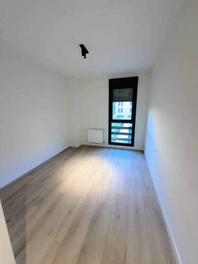 Espacioso Piso en Alquiler en Plenilunio — 7
