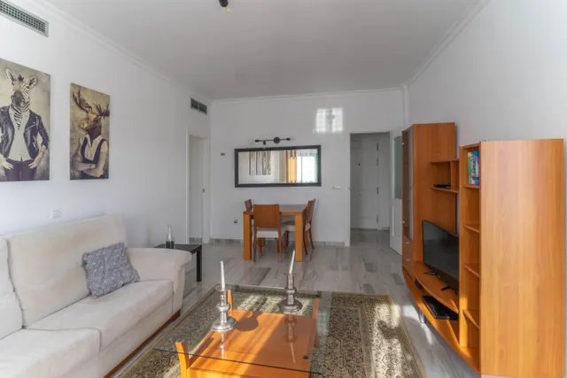 APARTAMENTO EN ALHAURIN GOLF CON TERRAZA CON BUENAS VISTAS, PARKING Y PISCINA Y JARDÍN COMUNITARIO — 7