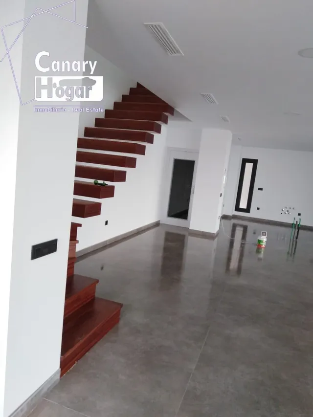 Se vende preciosa Villa  Roque del Conde para estrenar — 16