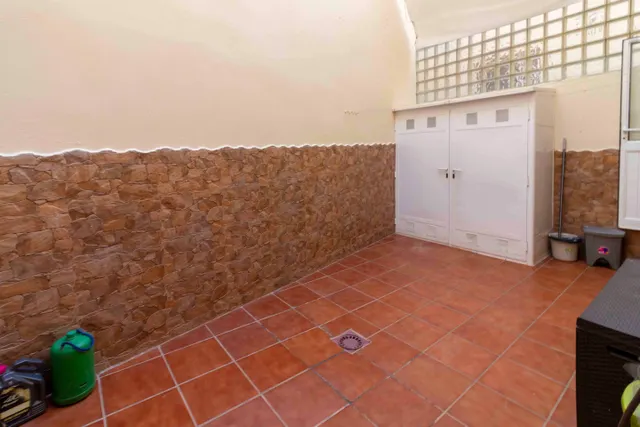 Amplia Casa en Badajoz - Ideal para Familias (Bda San Miguel) — 46