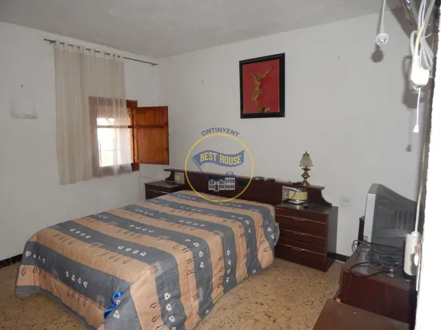 OPORTUNIDAD AMPLIA VIVIENDA A LA VENTA EN COCENTAINA (ALICANTE) — 27