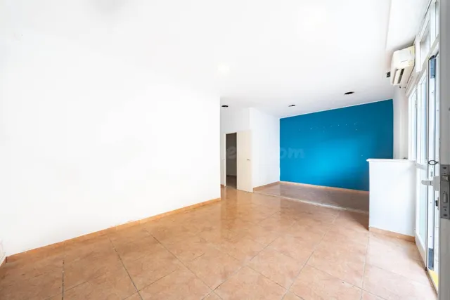 LOCAL COMERCIAL CALLE ANTONI RIBAS 58