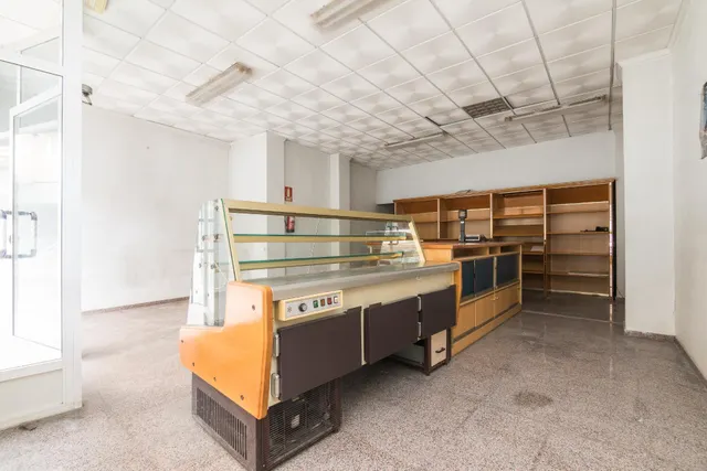 LOCAL EN VENTA EN CALLE FILET DE FORA — 5