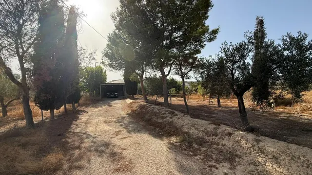 VIVIENDA DE CAMPO EN CORVERA — 42