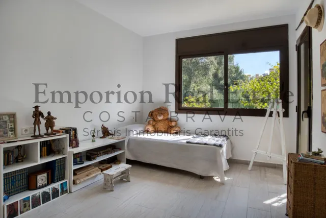 HERMOSA CASA CON PISCINA CERCA DE LA PLAYA - VENTA O ALQUILER CON OPCION A COMPRA — 29